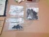 Kit ORIGINALE NUOVO pezzi staffe Bulloni perni fissaggio parafanghetti in plastica originali Jeep Wrangler YJ