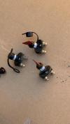 Stacca batterie universale (NUOVI - rimangono 2 PEZZI)