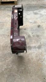 Calandra Jeep CJ7 assolutamente senza ruggine da sistemare leggermente curvata vedi foto per opera d’arredo