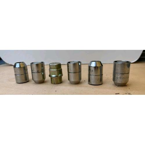 Set dadi ruota antifurto con chiave sblocco