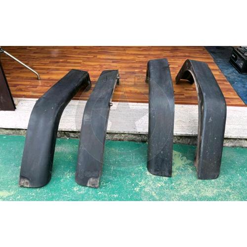 Se 4 parafanghi larghi plastica Jeep Wrangler TJ (vedi 26127.05 per foto montati)