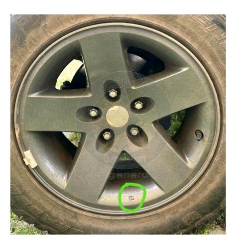 Cerchi Originali MOAB 16x8 Jeep Wrangler TJ Rubicon, perfettamente integri ma verniciati, 4 pezzi