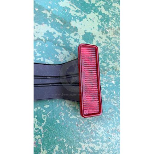 Supporto ruota di scorta originale su portellone, incluso terzo stop Jeep Wrangler JK Unlimited 2011