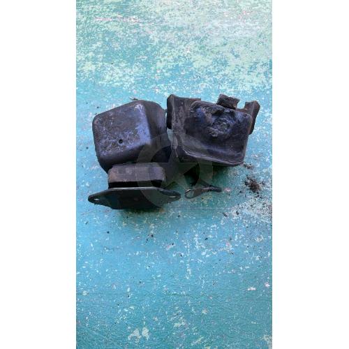 Coppia Zanche supporti motore CJ 2.4 isuzu disel